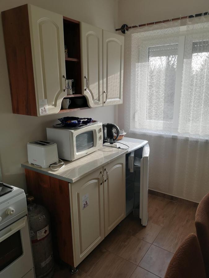 Babarczi Ueduelohaz Apartment Kiskunmajsa Ngoại thất bức ảnh